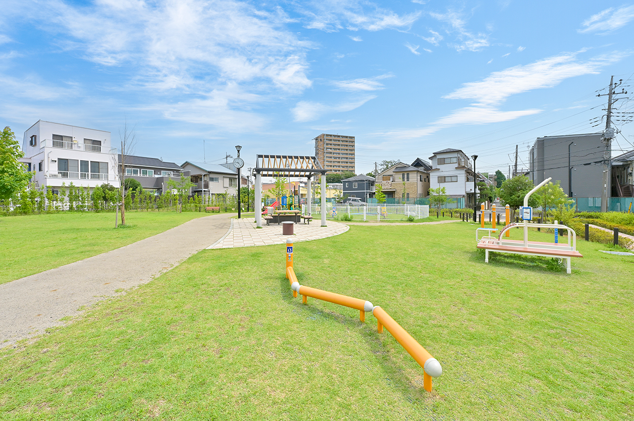 蓮沼なないろ公園